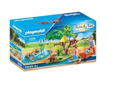 PLAYMOBIL Family Fun Rode panda's in het buitenverblijf - 70344