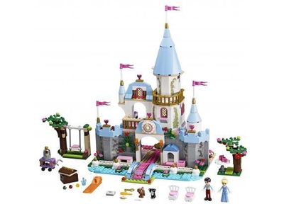 LEGO Disney Princess Assepoesters Romantische Kasteel - 41055