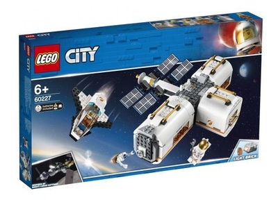 LEGO City Ruimtevaart Ruimtestation op de Maan - 60227