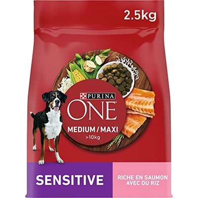 PURINA ONE Zalm- en rijstbrokjes Medium / Maxi> 10 kg - Voor gevoelige middelgrote en grote volwassen honden - 2,5 kg hondenbrokken