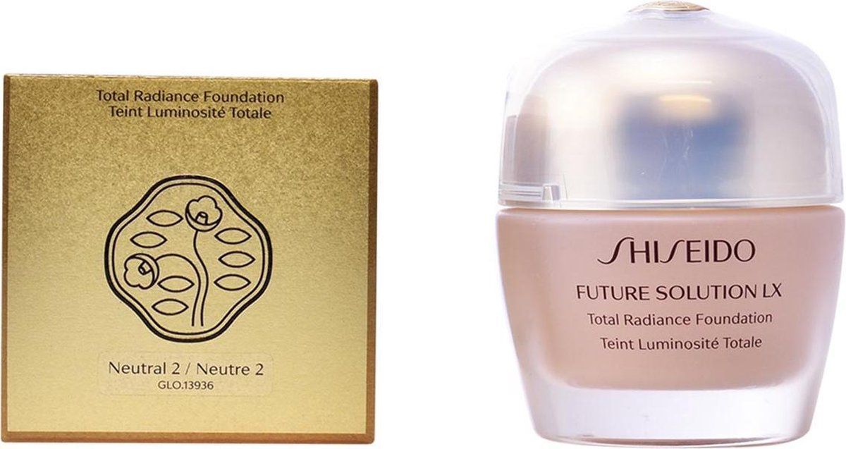 Shiseido Future Solution LX Total Radiance Foundation 30 ml