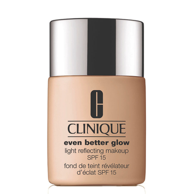 Clinique Even Better Glow Light Reflecting Makeup SPF 15 Foundation 30 ml