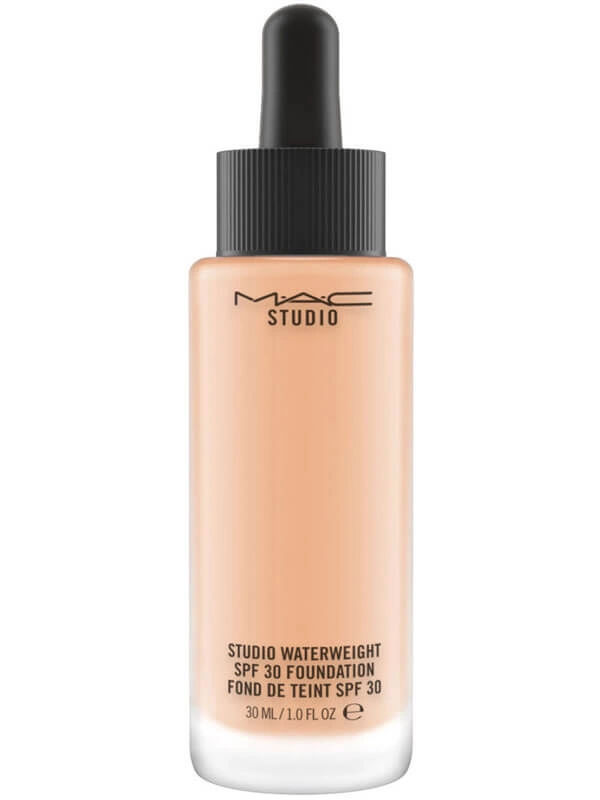 MAC Cosmetics - Studio Waterweight Foundation SPF30 - NW22