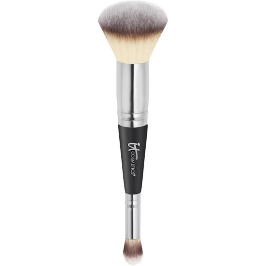 it-cosmetics-heavenly-luxe-complection-perfection-brush-soft-touch-2-in-1-foundation-en-concealerkwast-7