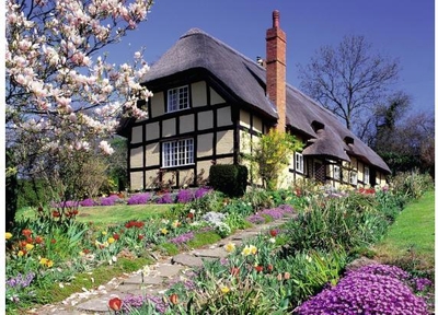 Ravensburger Landhuis in het voorjaar 300st