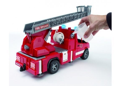 Bruder - Mercedes Benz Fireengine w. light & sound (2532)