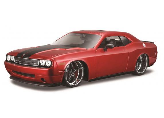 Maisto Maisto Design 1:24 Dodge Challenger (2008)