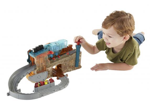 Fisher Price - Thomas & Friends Take 'n Play Sodor Engine Maker