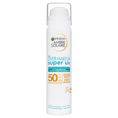 Garnier Ambre Solaire Over Make-up Super UV Mist SPF50 - met Glycerine, Vitamine E en Hyaluronzuur – Beschermt & Fixeert Make-up - 75ml