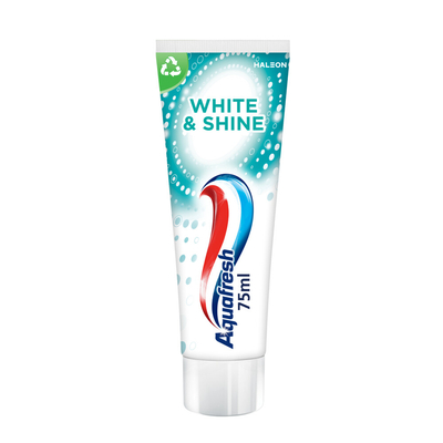 6x Aquafresh Tandpasta White&Shine 75 ml