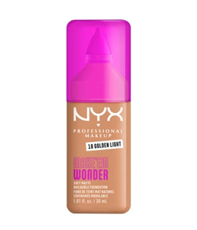 NYX Professional Make Up Make 'EM Wonder Foundation - Zachte matte finish - Met huidverzorgende vitamine C en hyaluronzuur - Golden Light