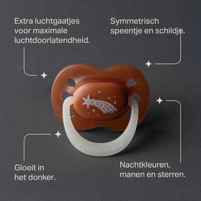 Tommee Tippee NightGlow gloeit in het donker fopspeen - 0-6 maanden - 4 stuks - orthodontische speen -100% BPA-vrij - nachtkleuren