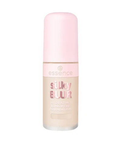 essence silky BLUR Hydrating Longwear Vloeibare foundation 30 ml
